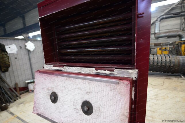 Угольный котел 300 кВт - люк для очистки конвективной части